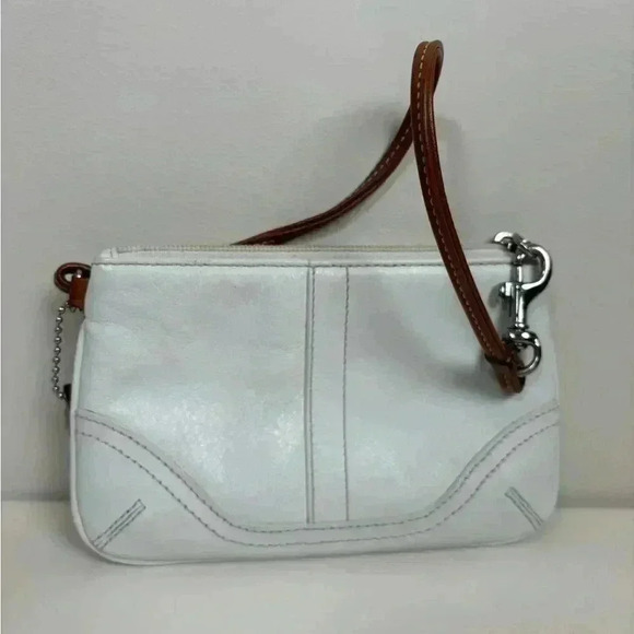 COACH Signature Ivory & Brown Leather Clutch/Wristlet & Strap with Hangtag - Picture 7 of 8